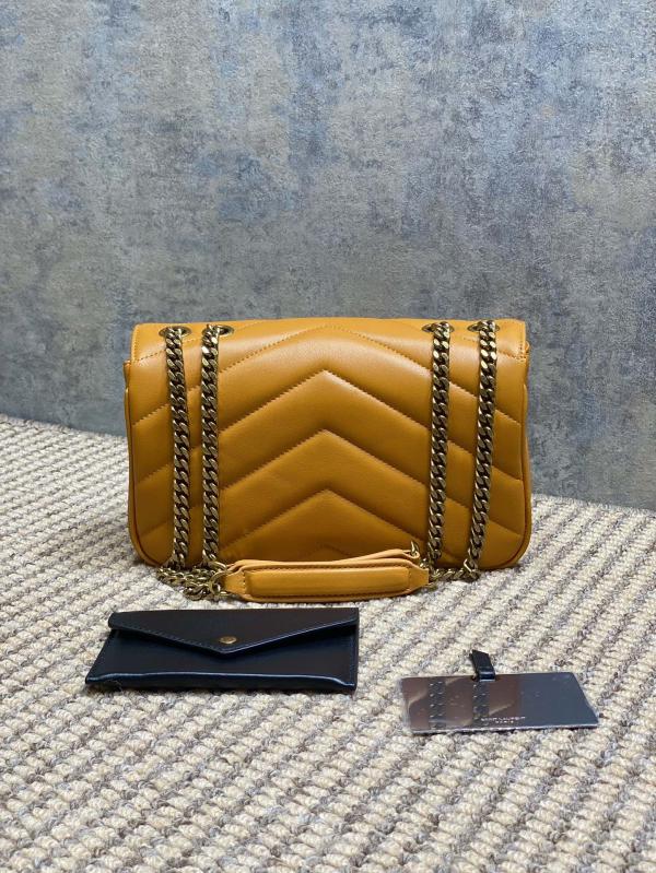 YSL 新款 Lou Lou 链条包信封式手袋 姜黄色